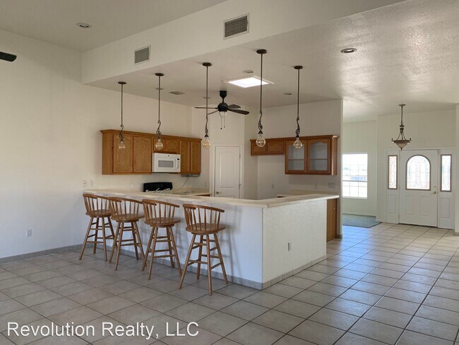 Building Photo - 3 br, 3 bath House - 75 Par 2 Ln.