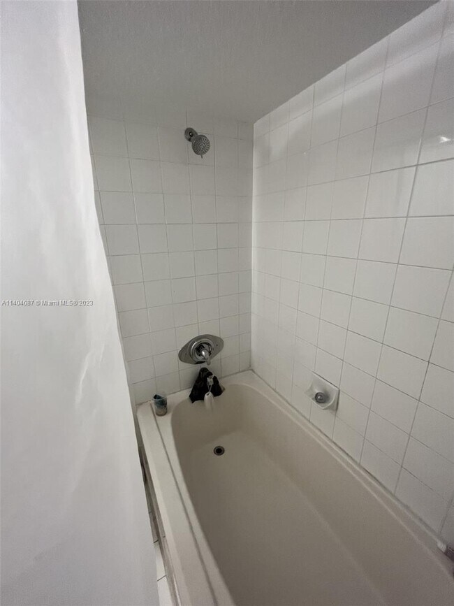 4271 San Marino Blvd Unit 303, West Palm Beach, FL 33409 Condo for