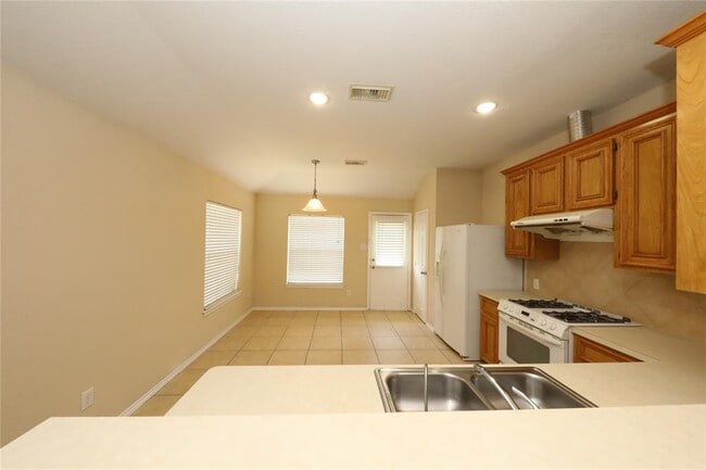 Building Photo - 2919 Autumnbrook Ln