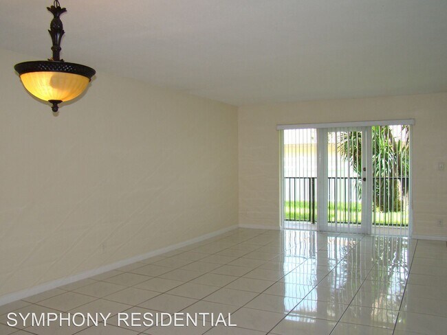 Foto del edificio - 8203 W Sample Rd