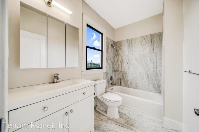 Foto del edificio - 2 br, 2 bath House - 2407 25th ave