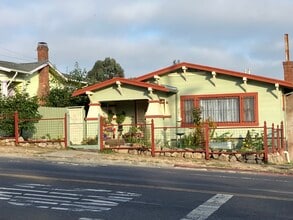 Building Photo - 2441 38th Ave