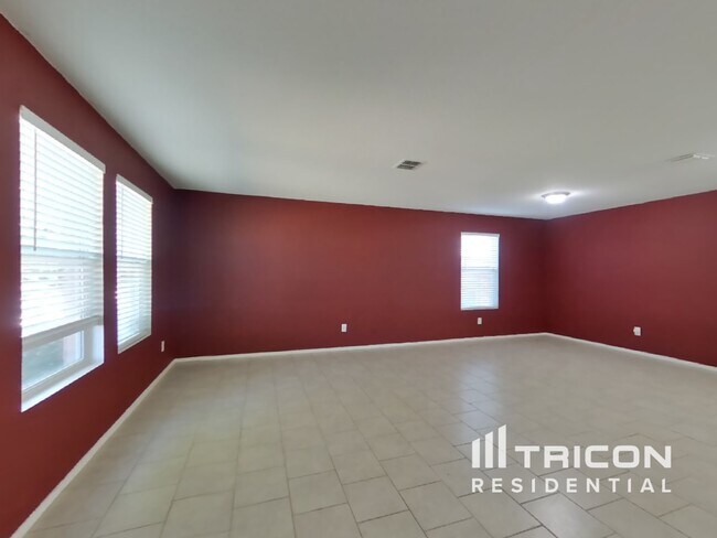 Foto del edificio - 4940 Creek Ridge Trail