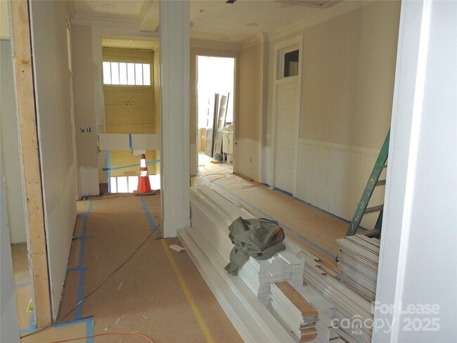 Building Photo - 125 Central St