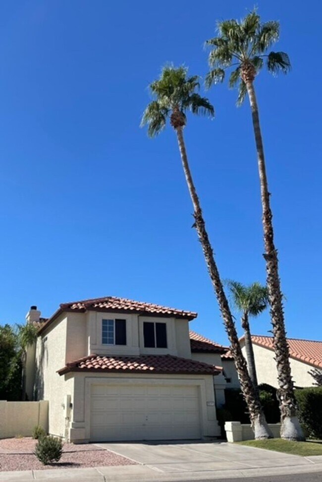 Building Photo - COMING SOON! Super Charming 4Bedroom/2.5Ba...