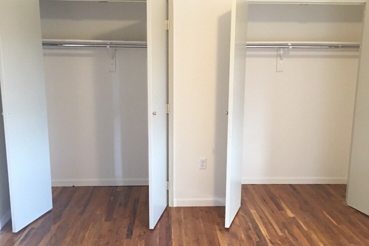 Primary Photo - 30 Hilton Ave