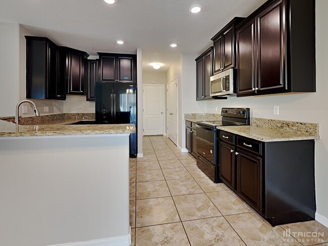 Building Photo - 13814 Crater Cir