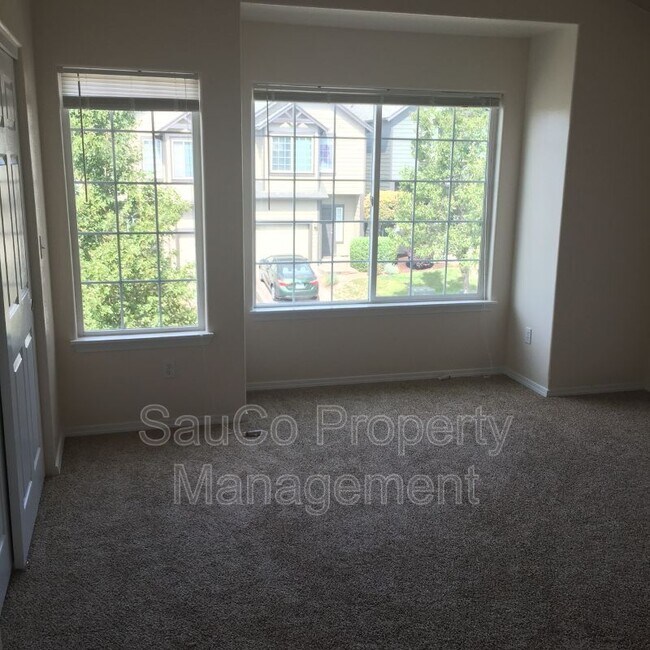 Foto del edificio - 5914 SE 16th Loop
