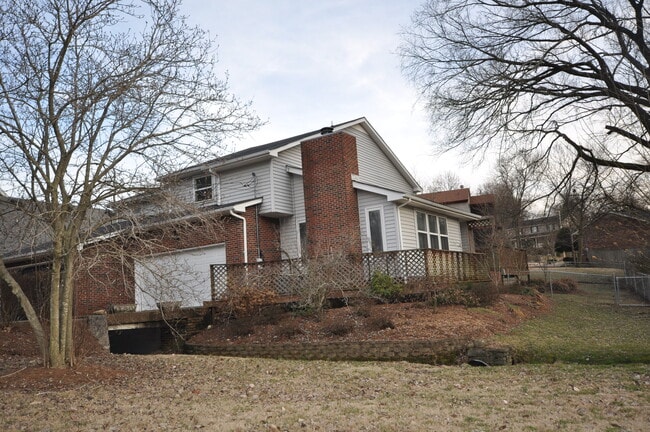 Building Photo - 150B Spring Valley Road