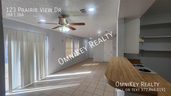Photo - 123 Prairie View Dr- House