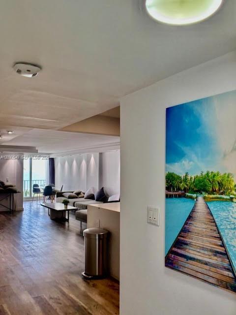 Foto del edificio - 6450 Collins Ave