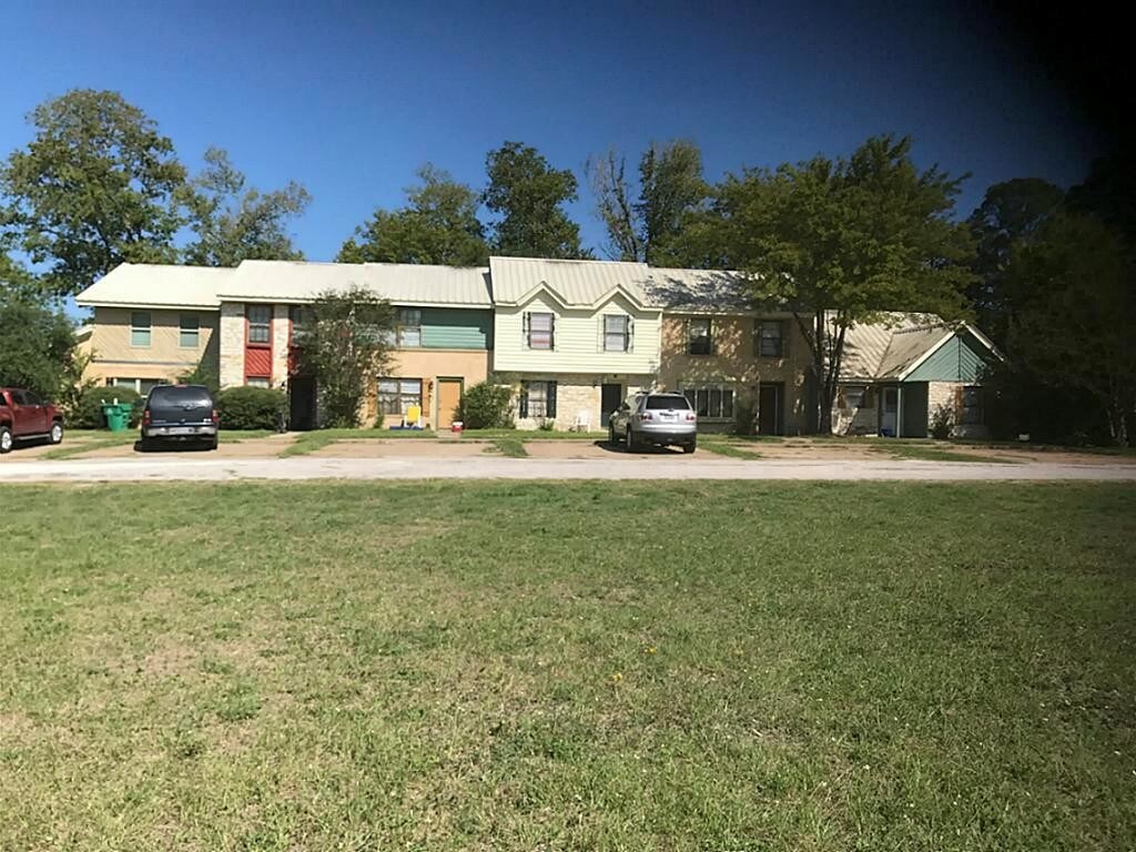 Primary Photo - 910 Westmoreland St