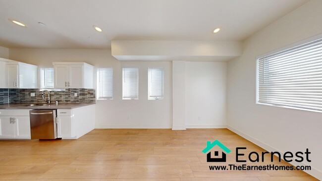 Building Photo - 3 + 2.5 Apartment in Echo Park: Prime Loca...