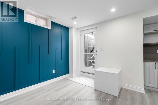 Building Photo - 919 Brass Winds Pl
