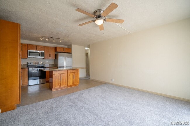 Building Photo - 98-731-731 Moanalua Loop
