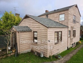 Building Photo - 949 Washington Ave