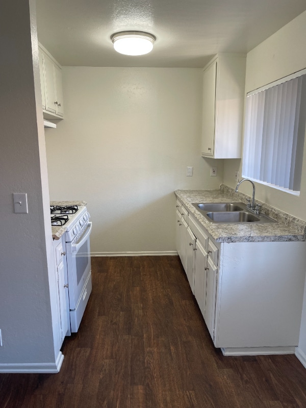 Foto del edificio - 2221 E Lenita Ln