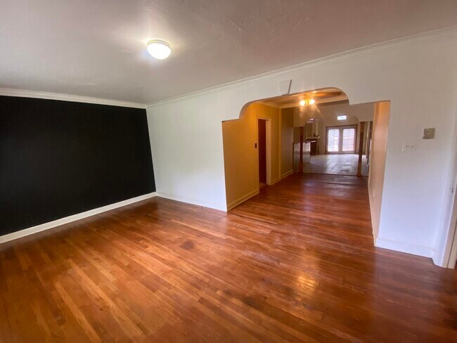 Foto del edificio - 3277 Barron Ave