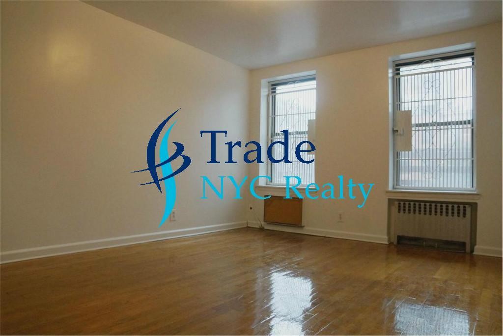 Foto del edificio - 410 E 11th St