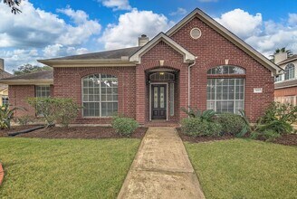 Building Photo - 21610 Emerald Ridge Cir