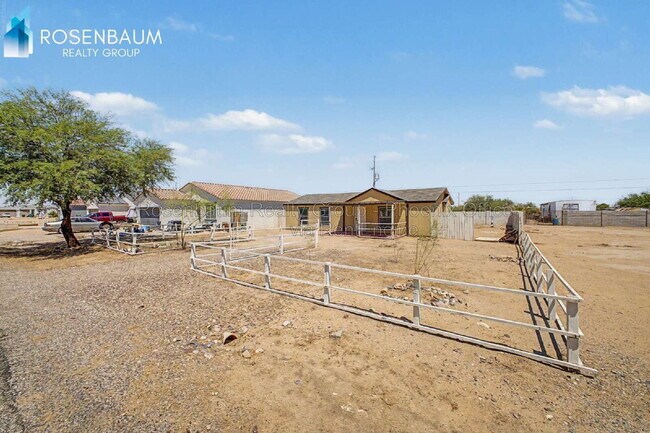Building Photo - 3360 W Madera Dr