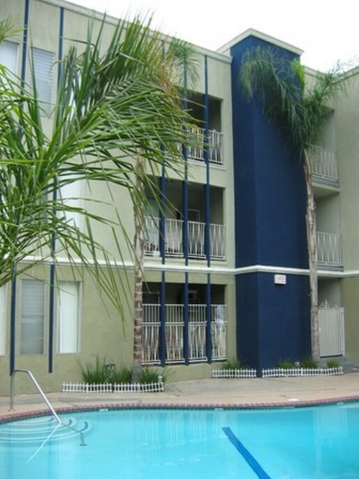 Wellesley Court - Wellesley Court Apartments