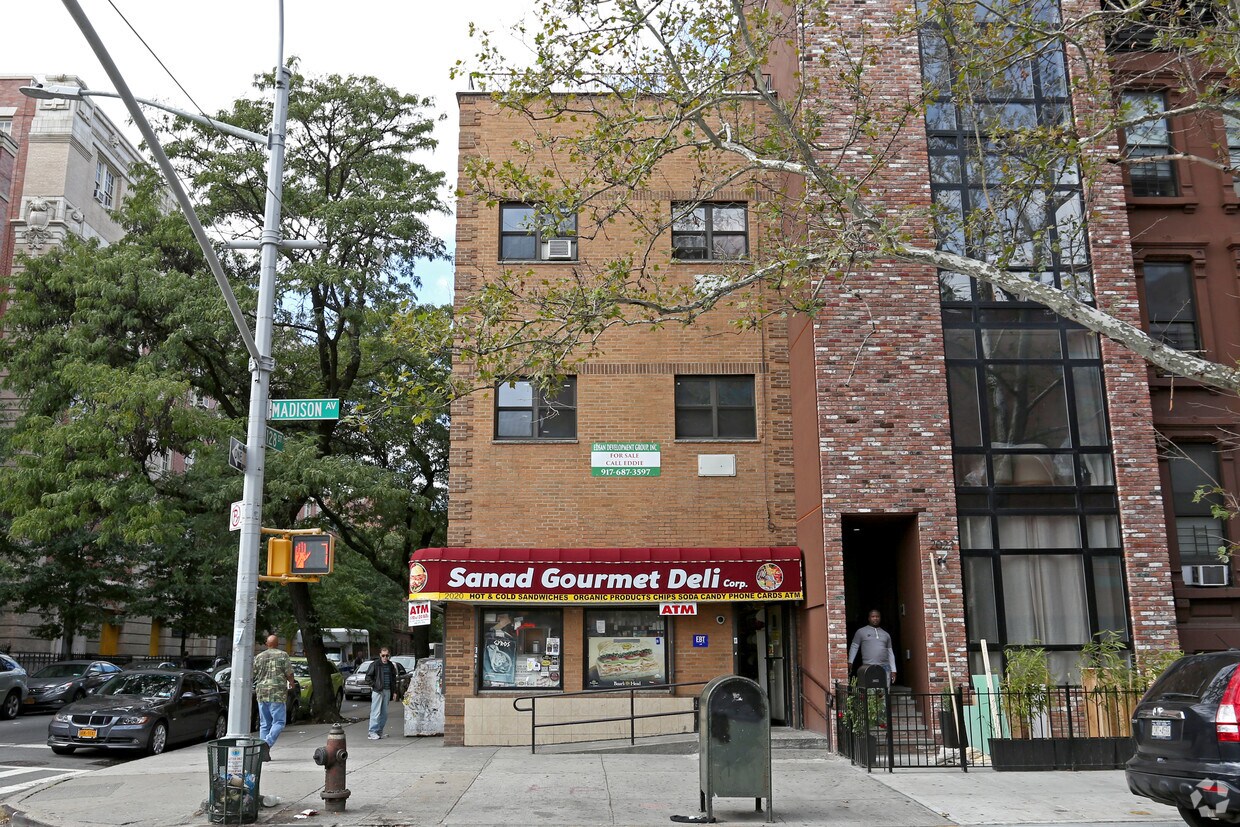 Building Photo - 2020 Madison Ave