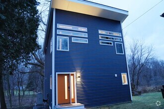 Building Photo - 183 North St
