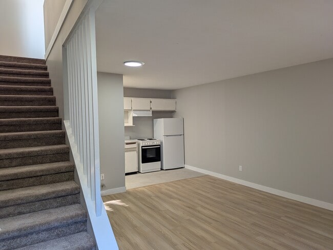 Building Photo - 5662 Vedder Road35