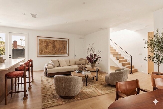 Foto del edificio - 17852 Saticoy St