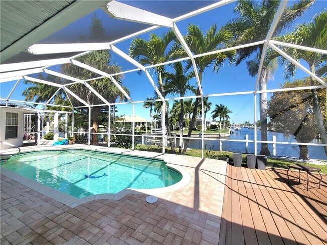 Building Photo - 1980 Aqui Esta Dr