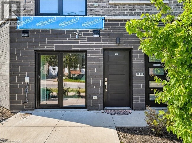 Building Photo - 234 Heiman St