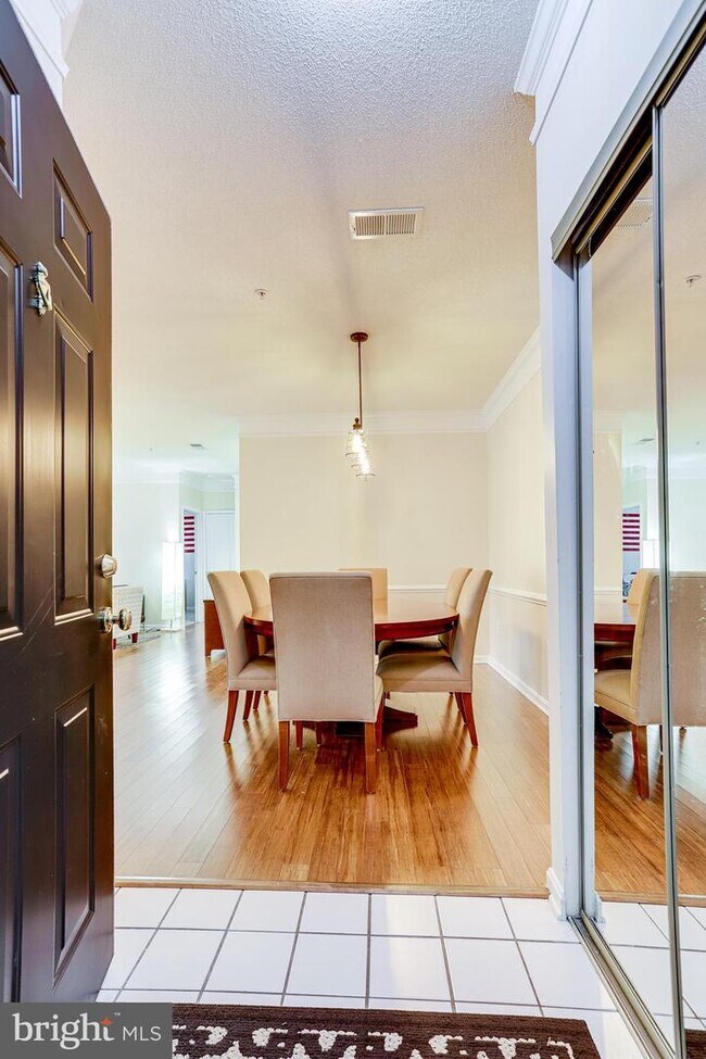 Foto del edificio - 12190 Abington Hall Pl