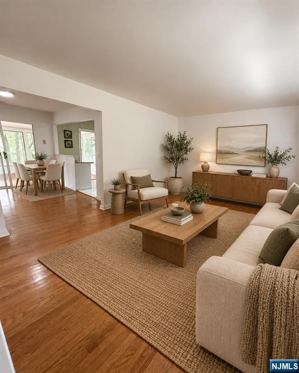 Foto del edificio - 533 Ramapo Valley Rd