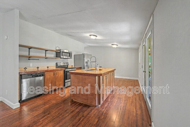 Building Photo - 3585 Riley Wright Rd