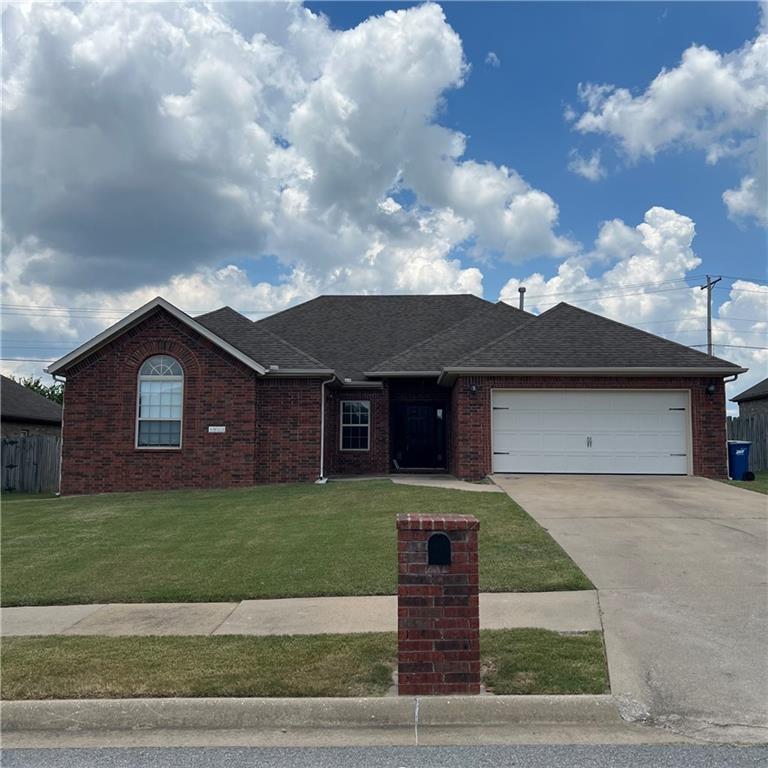 Primary Photo - 4902 SW Golden Eagle Ave