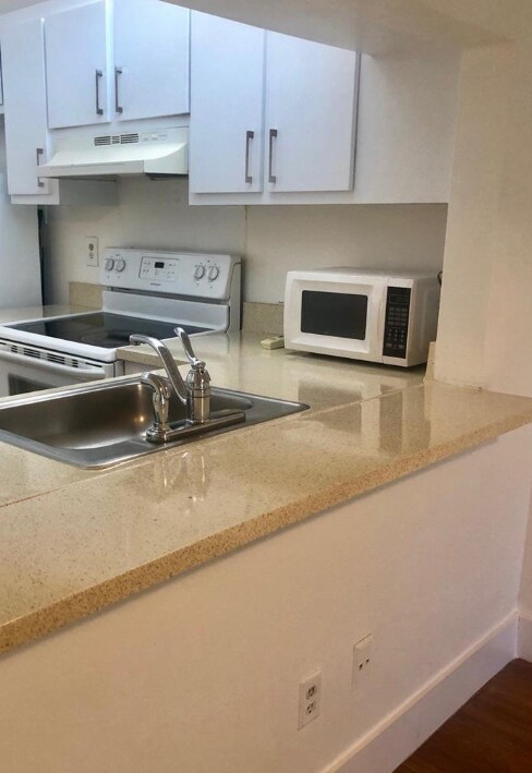 Foto del edificio - 15701 W Waterside Cir