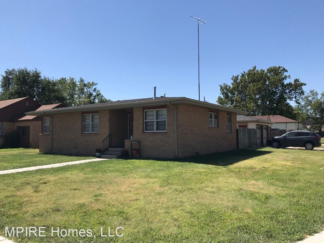 3 br, 1 bath House 2219 San Domingo Dr. House Rental in Great Bend