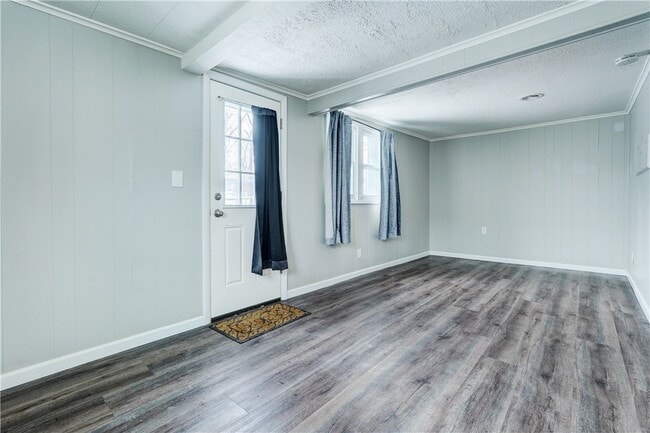 Building Photo - 1070 Gravel Rd