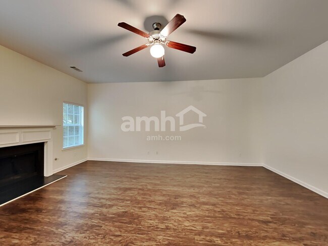 Building Photo - 3701 Sunbridge Dr SW