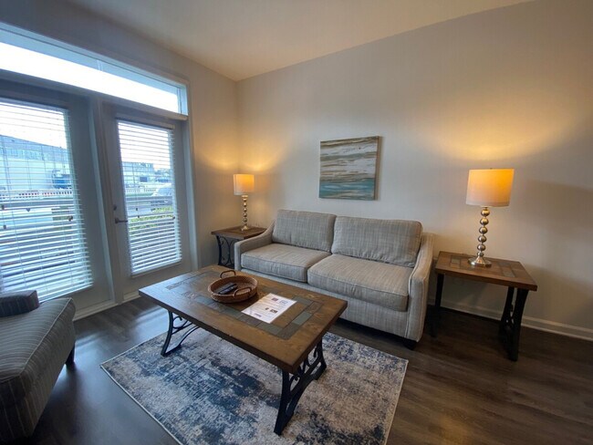 Building Photo - 555 14th St NW