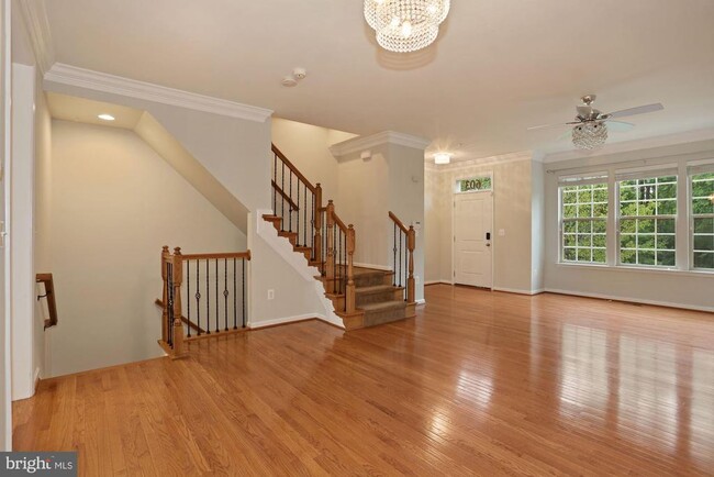 Building Photo - 603 Overlook Park Dr