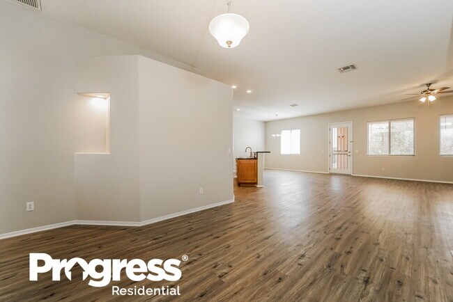 Building Photo - 5115 W Wild Burro Spring Dr