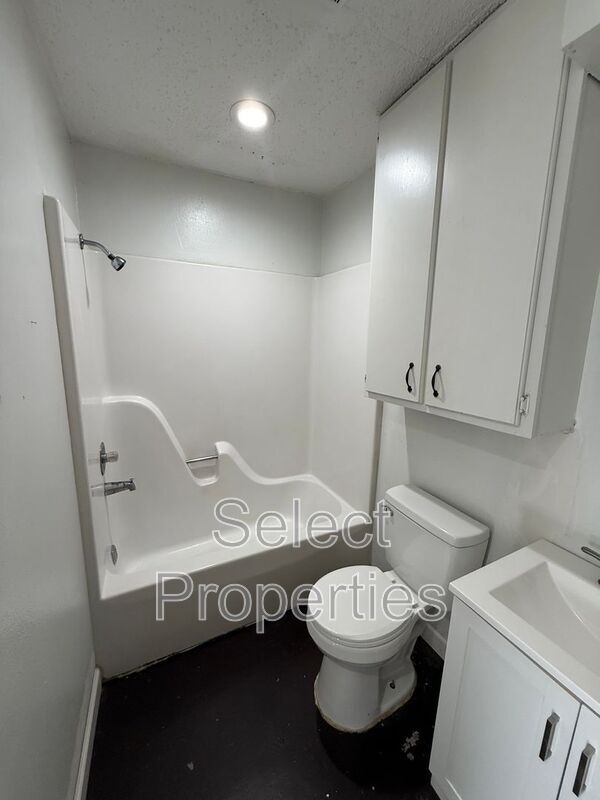 Foto del edificio - 1618 W Matthews Ave