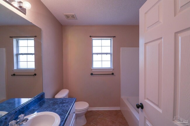 Foto del edificio - 7909 Cayenne Way