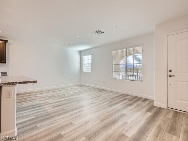 Building Photo - 823 Jigglypuff Pl