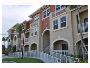 Building Photo - 10870 NW 88th Terrace