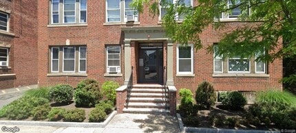 Building Photo - 192 Washington St