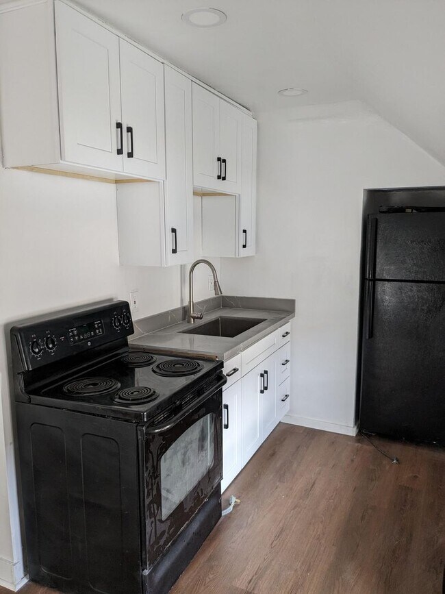 Building Photo - Stoffel-Wilcher 519