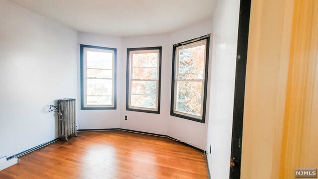 78 Quincy Avenue Apartment For Rent In Kearny Nj Apartments Com